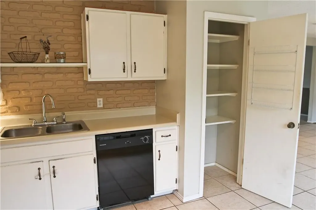 1008 Longmeadow Drive Round Rock TX 78664