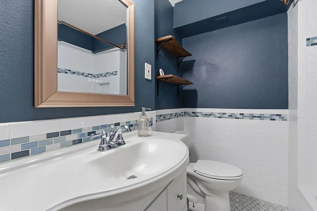 912 E 55th 1/2 Street Austin TX 78751