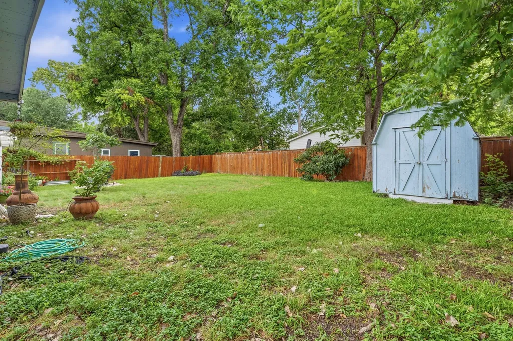 912 E 55th 1/2 Street Austin TX 78751