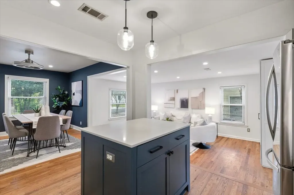 5705 Duval Street Austin TX 78752