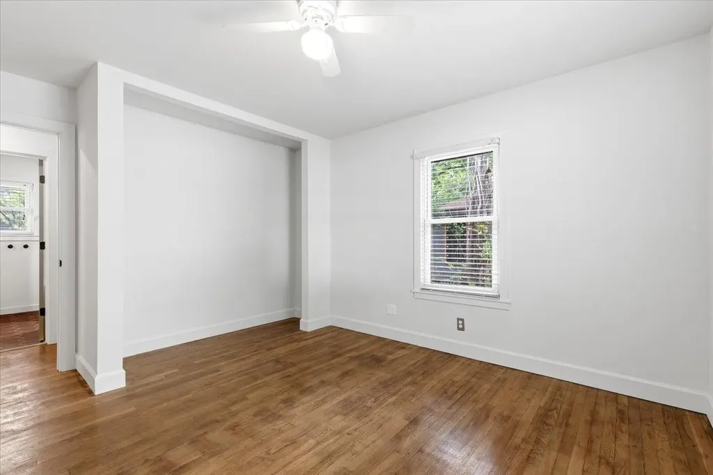5705 Duval Street Austin TX 78752