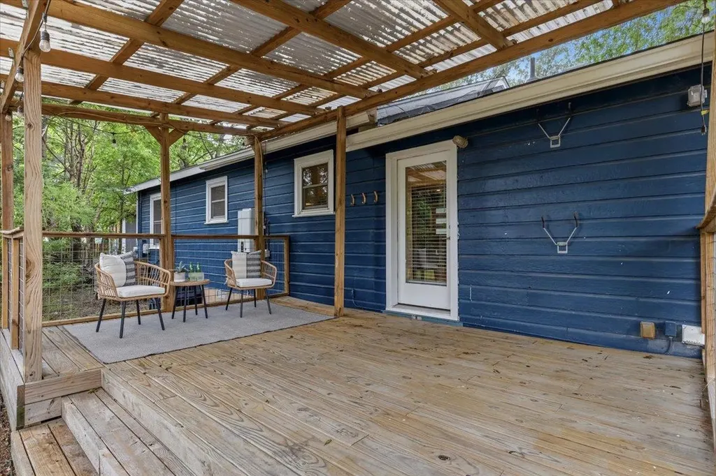 5705 Duval Street Austin TX 78752