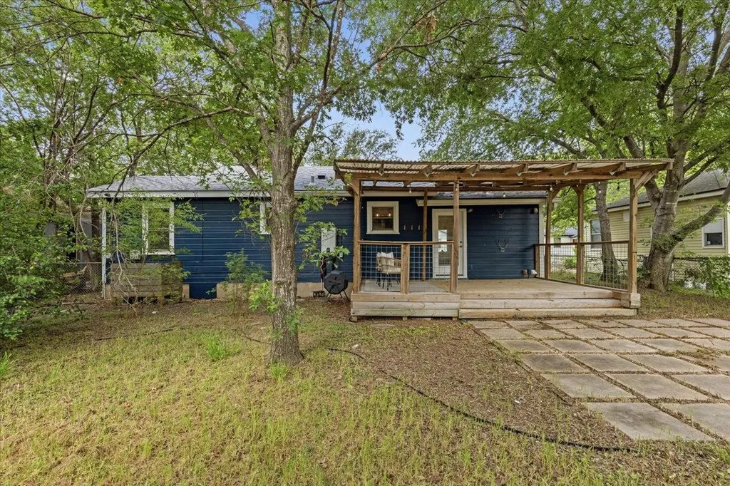 5705 Duval Street Austin TX 78752