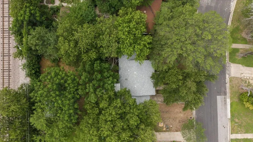 5705 Duval Street Austin TX 78752