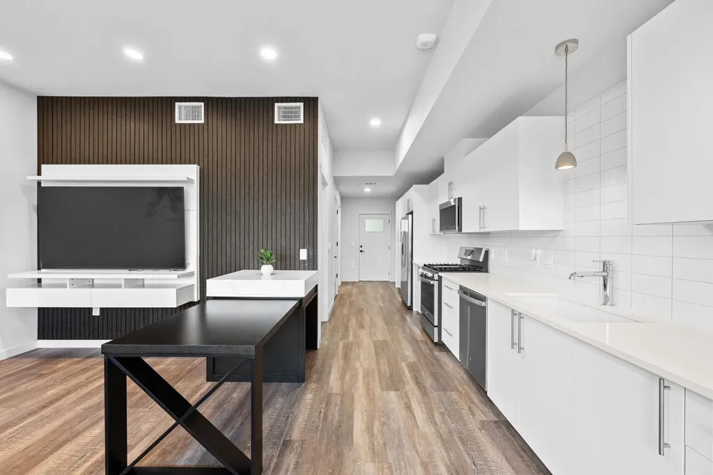 4004 Banister Lane Austin TX 78704