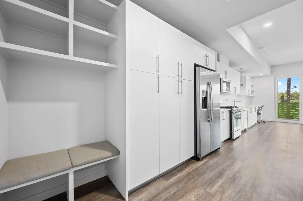 4004 Banister Lane Austin TX 78704