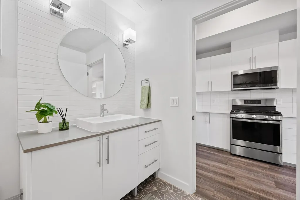 4004 Banister Lane Austin TX 78704