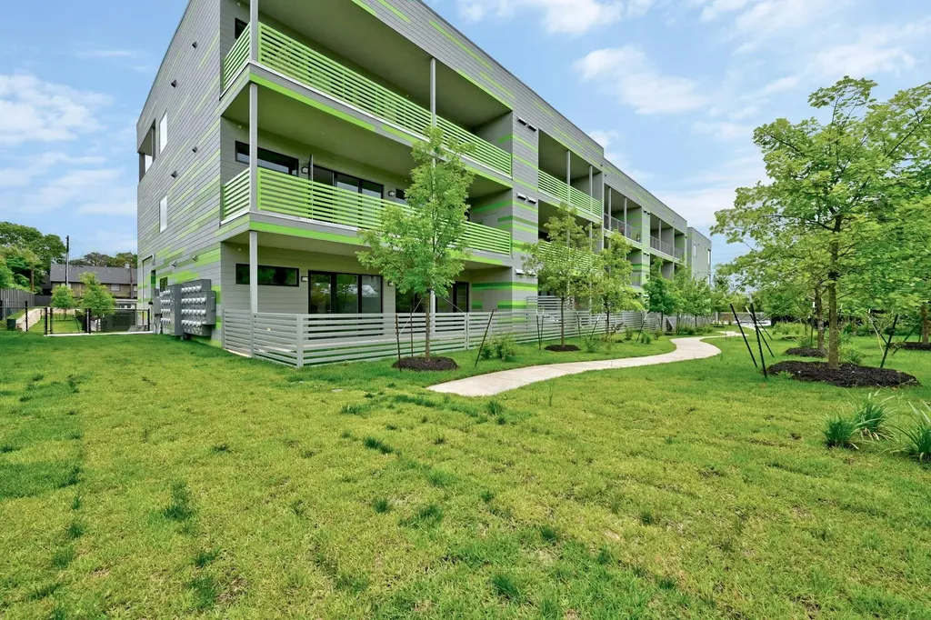 4004 Banister Lane Austin TX 78704