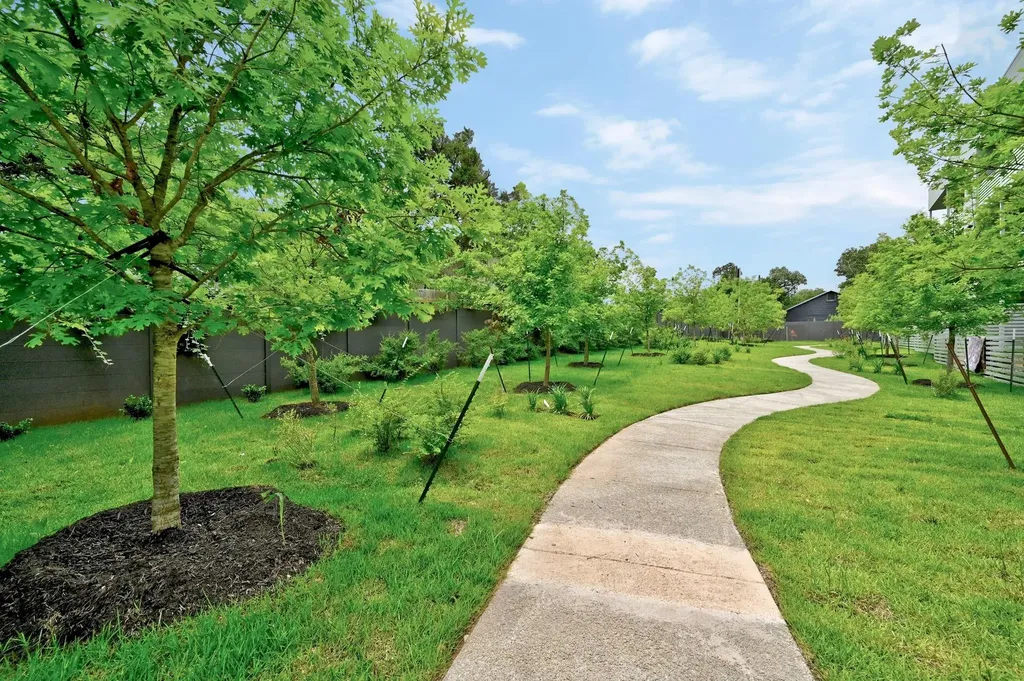 4004 Banister Lane Austin TX 78704
