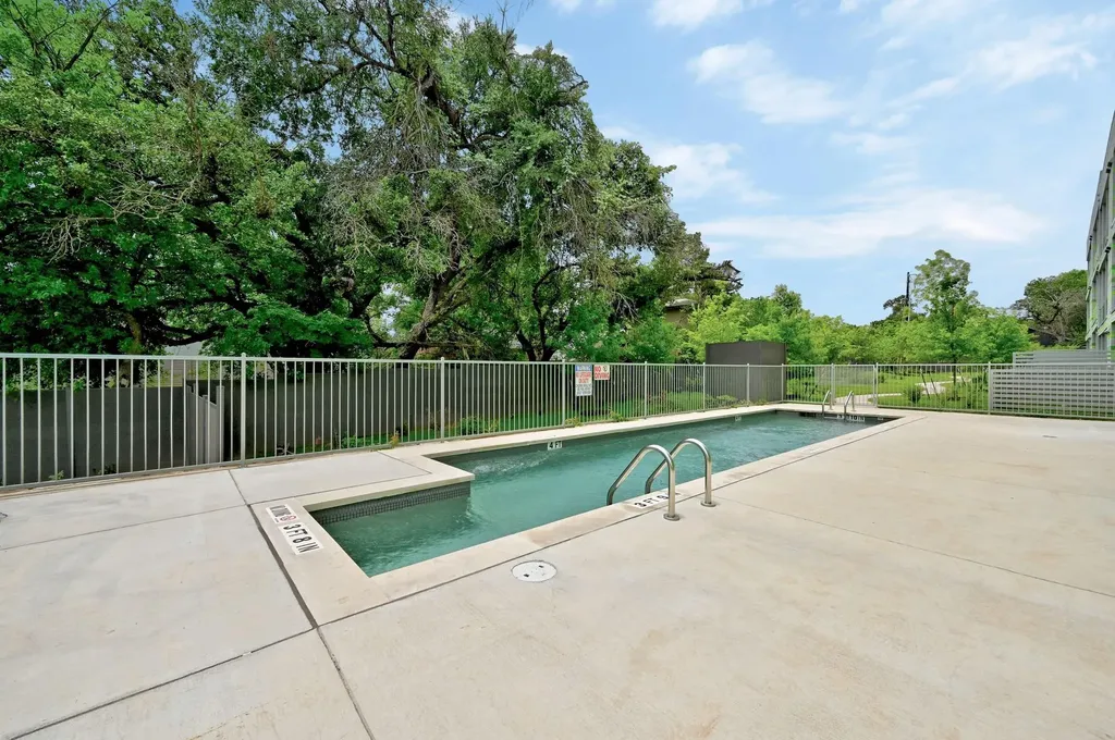 4004 Banister Lane Austin TX 78704