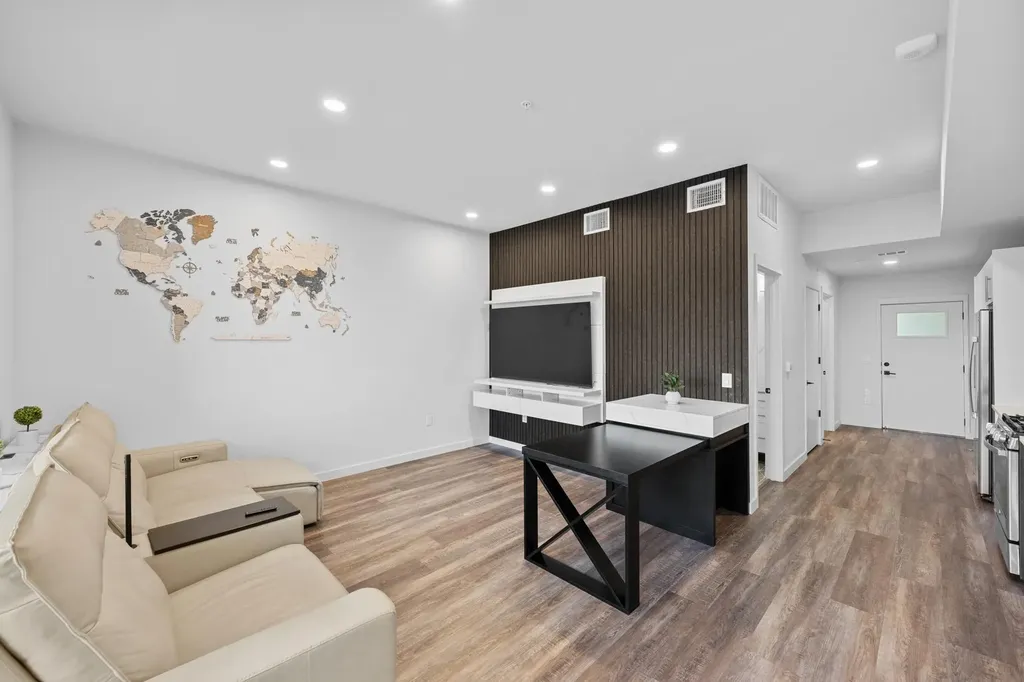 4004 Banister Lane Austin TX 78704