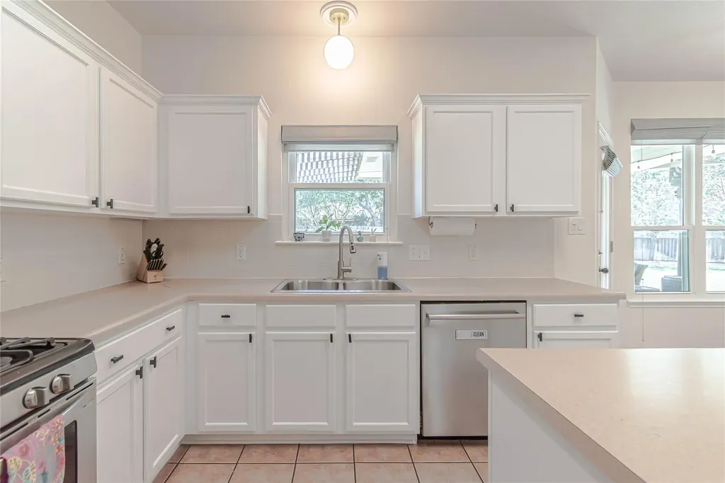 4716 Cockrell Court Austin TX 78749
