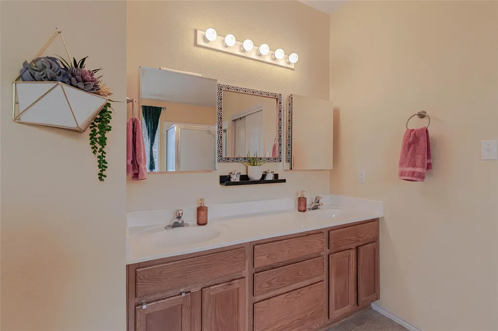 4716 Cockrell Court Austin TX 78749