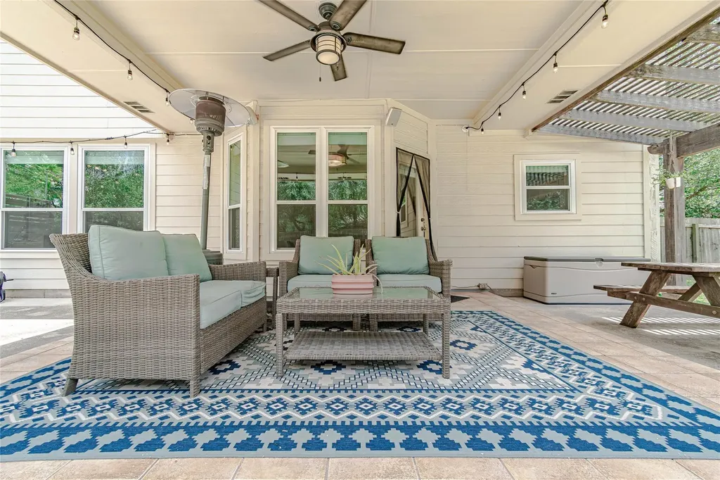 4716 Cockrell Court Austin TX 78749