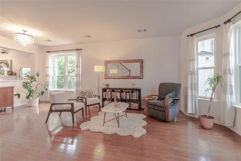 4716 Cockrell Court Austin TX 78749
