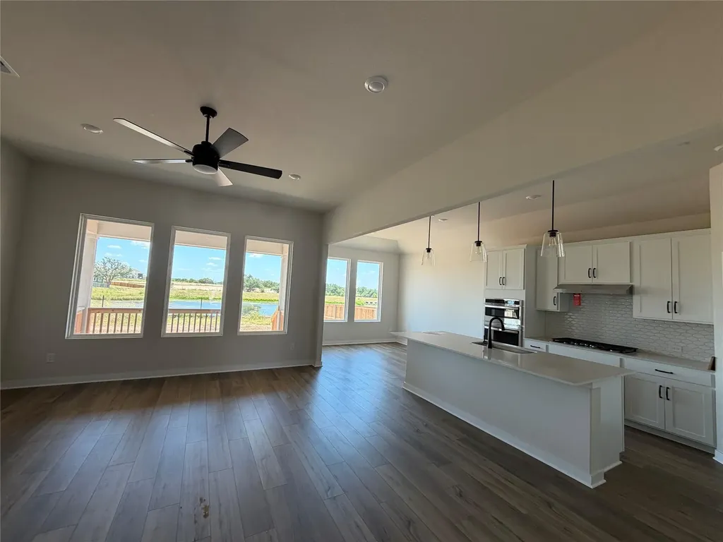 521 Redding Way Georgetown TX 78633