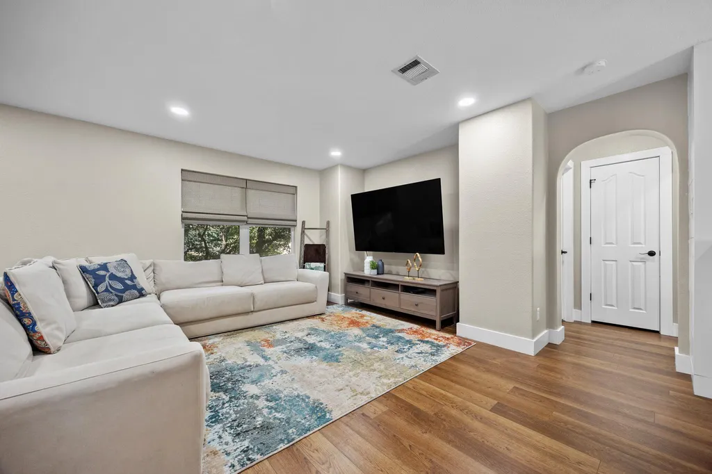 2587 Arbor Drive Round Rock TX 78681