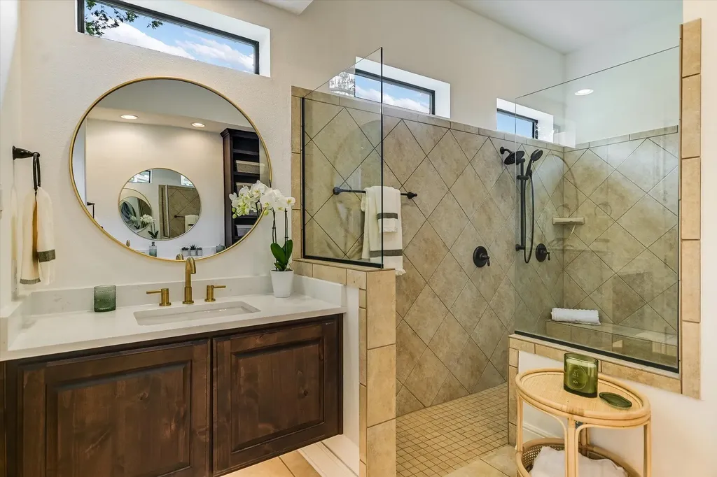 13 Prestonwood Circle Austin TX 78734