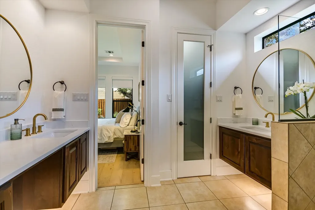 13 Prestonwood Circle Austin TX 78734