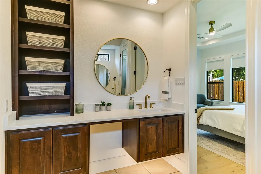 13 Prestonwood Circle Austin TX 78734