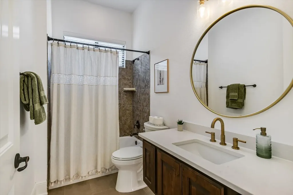 13 Prestonwood Circle Austin TX 78734