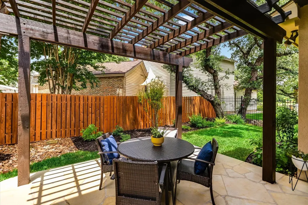13 Prestonwood Circle Austin TX 78734