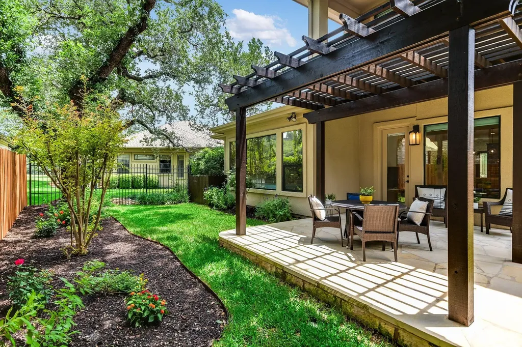 13 Prestonwood Circle Austin TX 78734