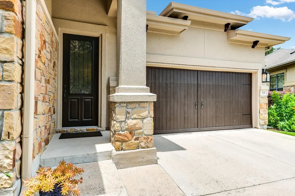 13 Prestonwood Circle Austin TX 78734