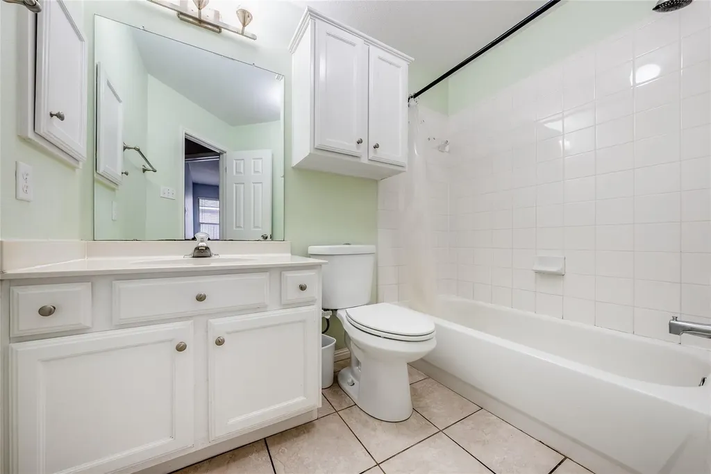 1853 Dapplegrey Lane Austin TX 78727