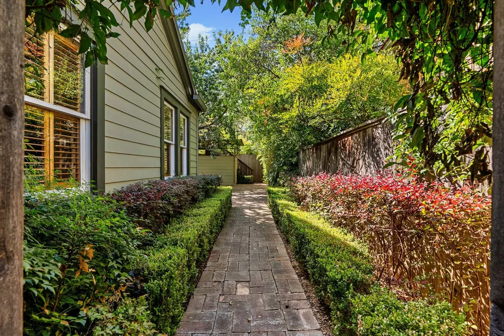 311 E 35th Street Austin TX 78705