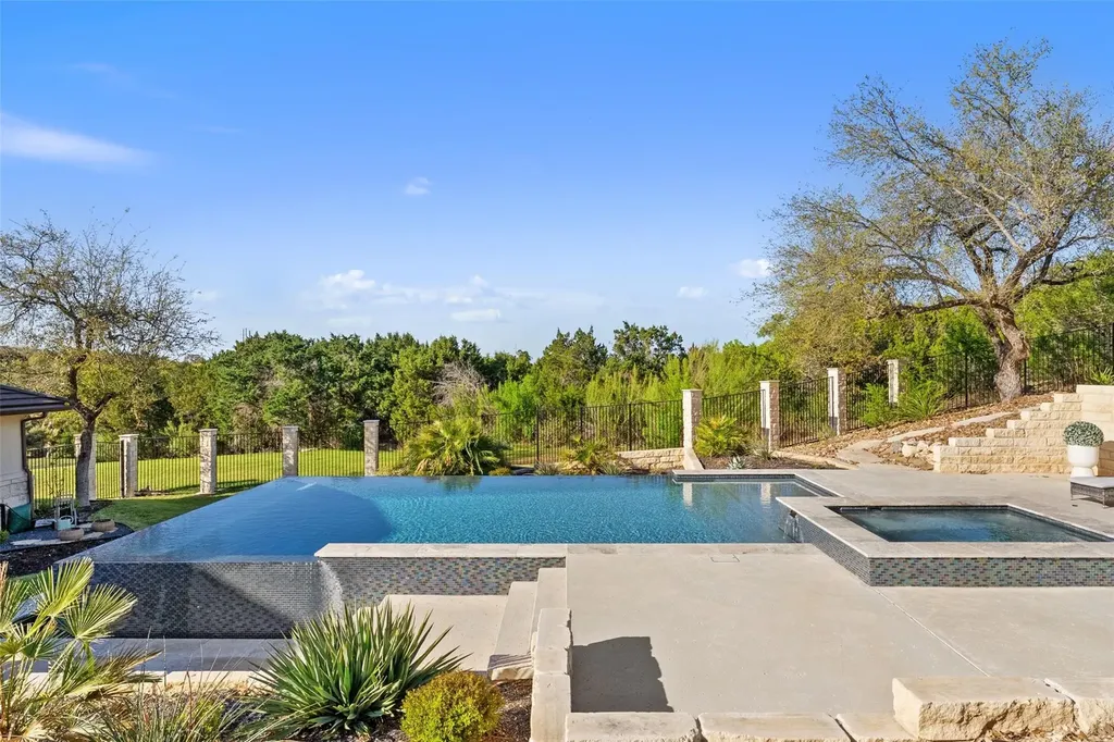 310 Bella Montagna Circle Austin TX 78734