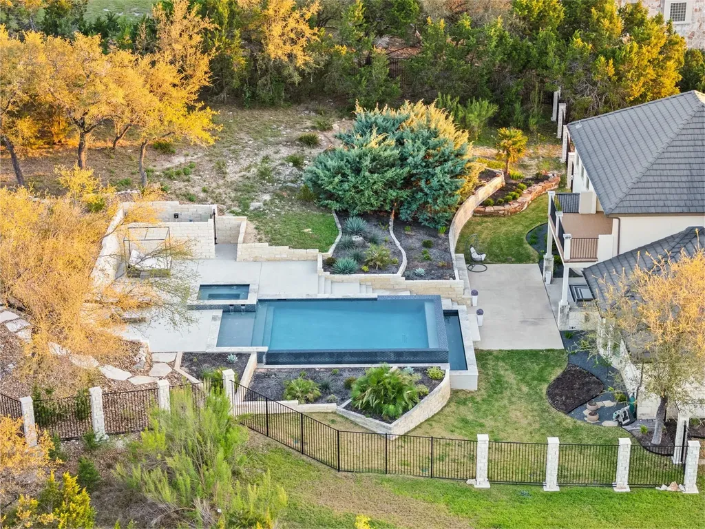 310 Bella Montagna Circle Austin TX 78734