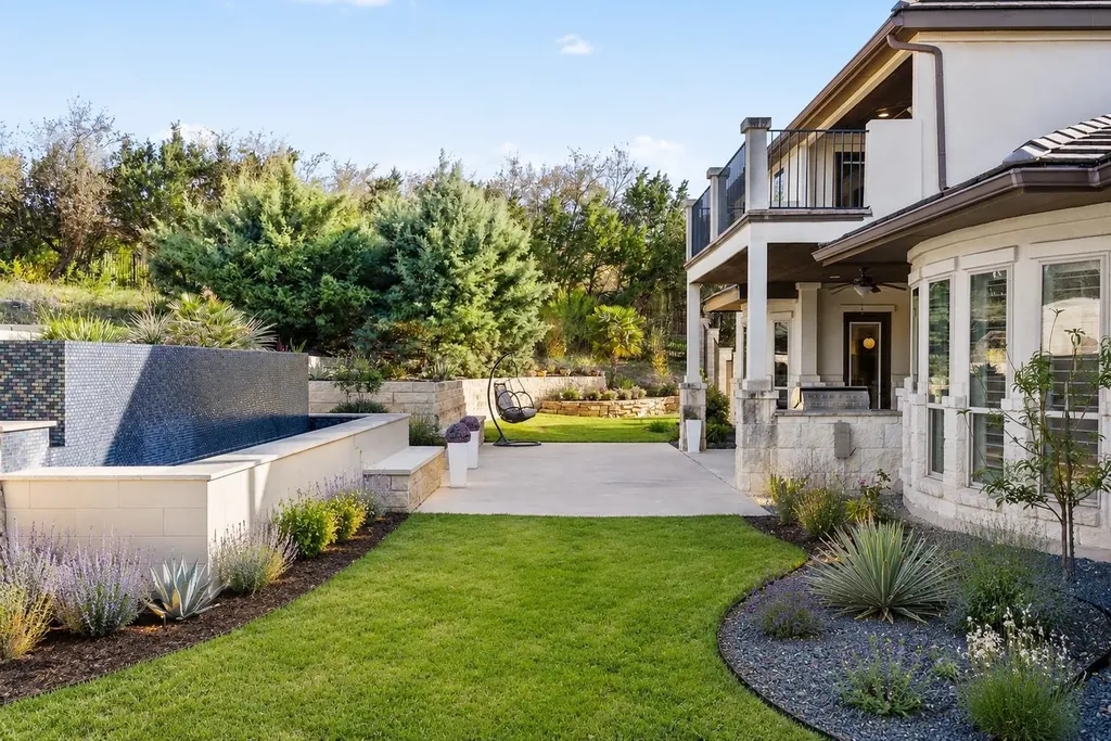 310 Bella Montagna Circle Austin TX 78734