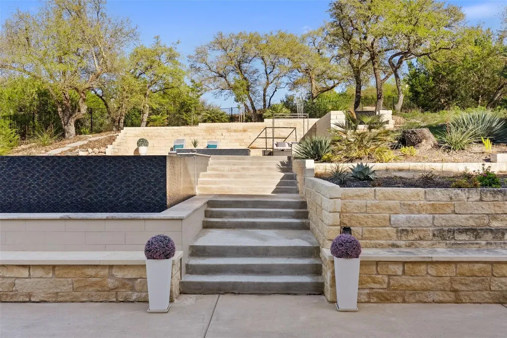 310 Bella Montagna Circle Austin TX 78734