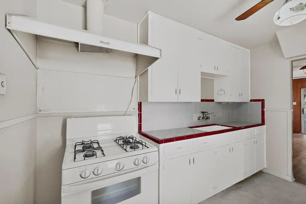 4703 Leslie Avenue Austin TX 78721