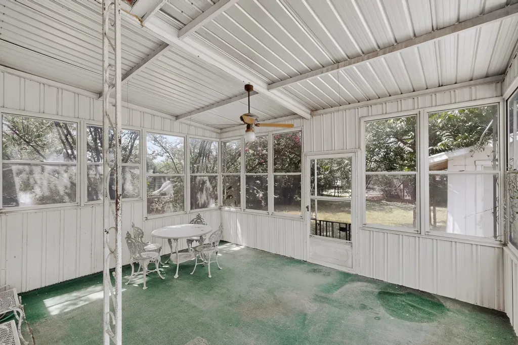 4703 Leslie Avenue Austin TX 78721