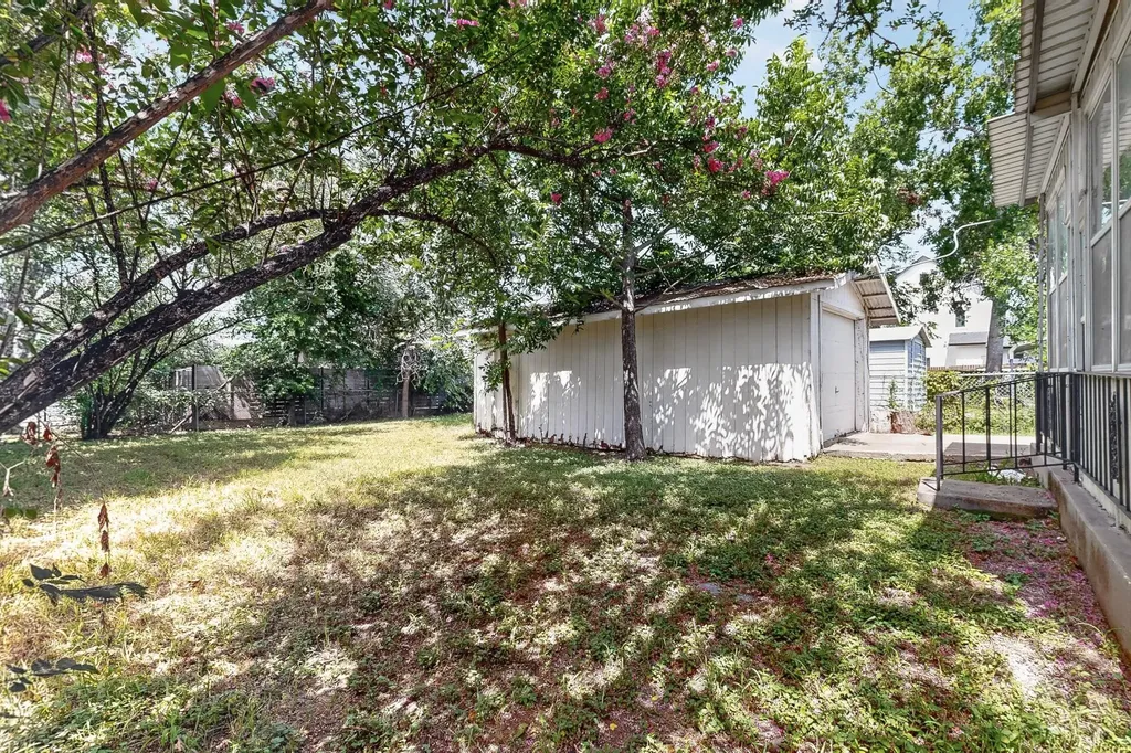 4703 Leslie Avenue Austin TX 78721