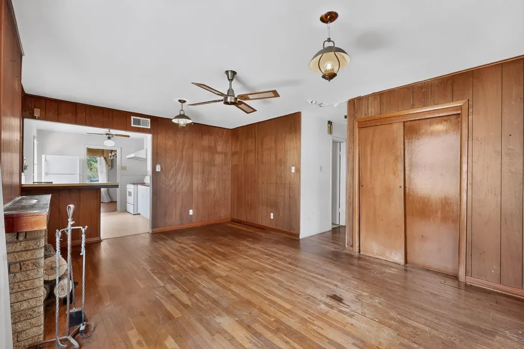 4703 Leslie Avenue Austin TX 78721