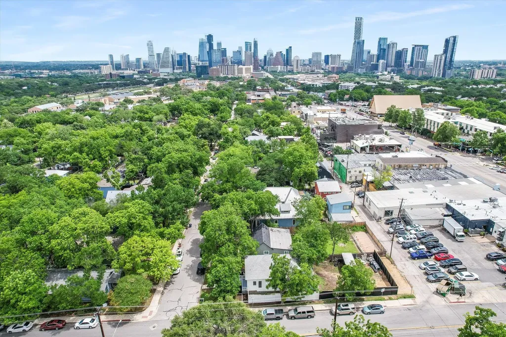 1711 Eva Street Austin TX 78704