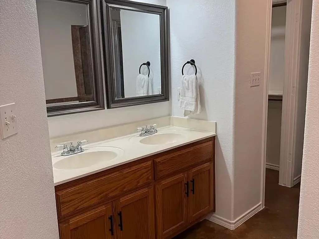 430 Summit Ridge Drive N Point Venture TX 78645