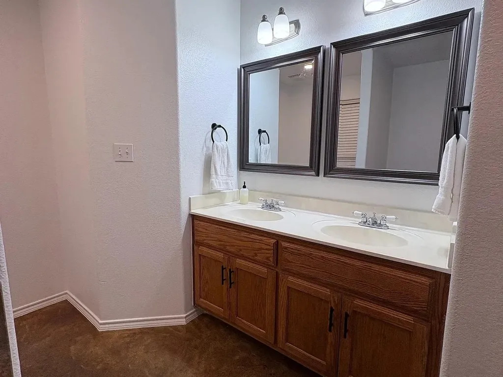 430 Summit Ridge Drive N Point Venture TX 78645