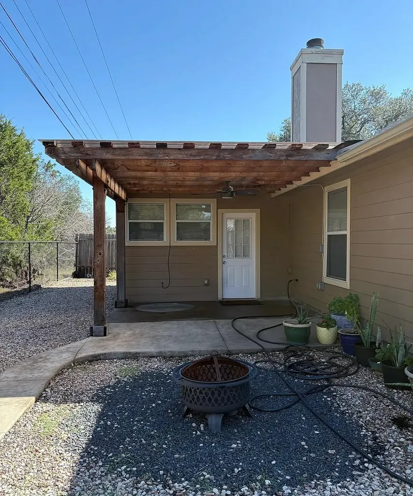 430 Summit Ridge Drive N Point Venture TX 78645
