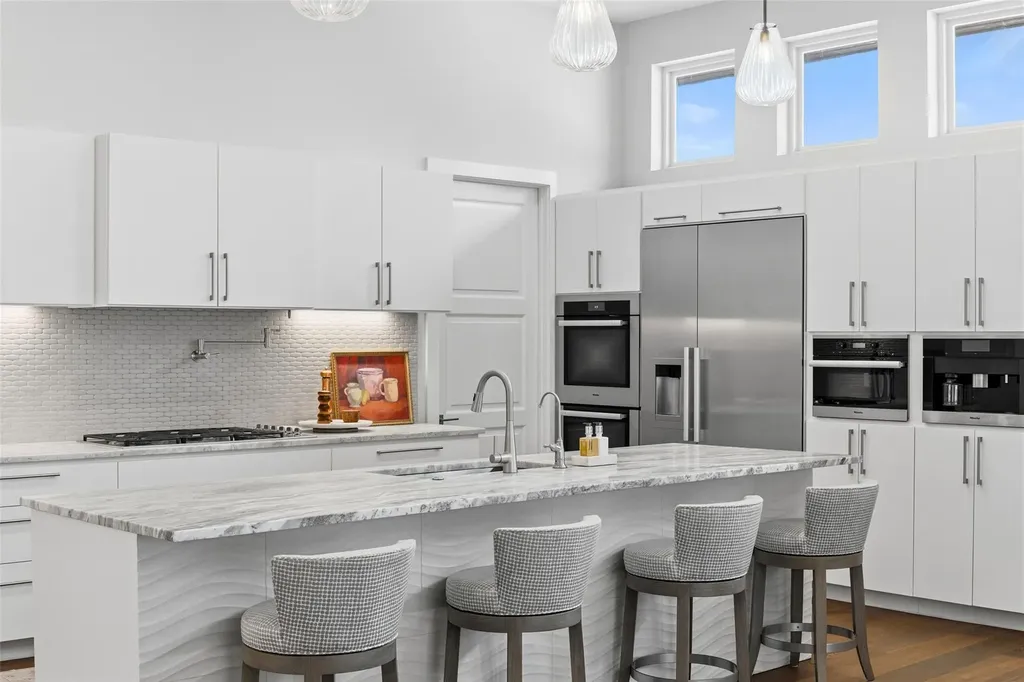 8317 Carranzo Drive Austin TX 78735