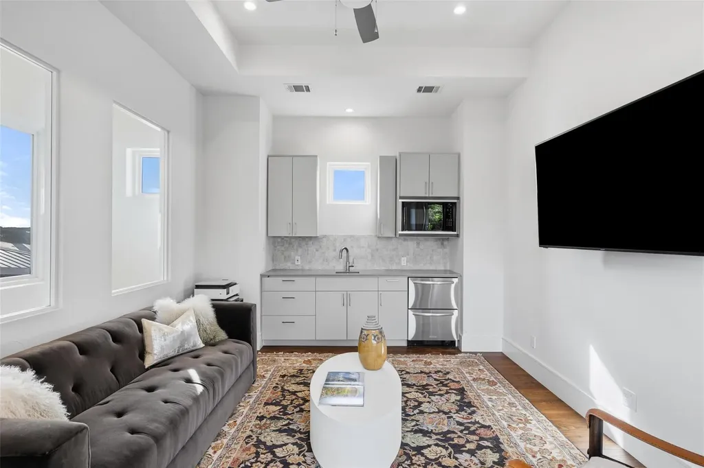 8317 Carranzo Drive Austin TX 78735