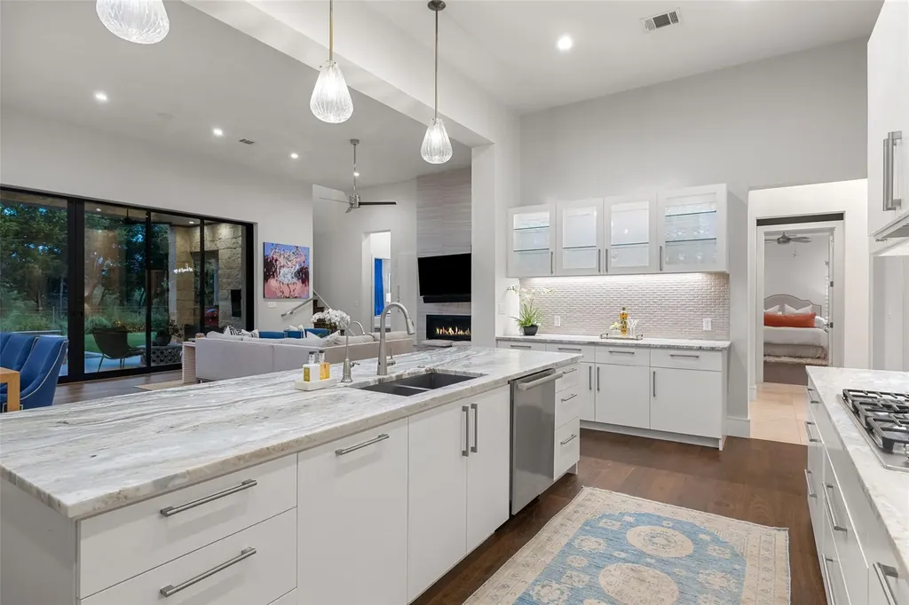 8317 Carranzo Drive Austin TX 78735