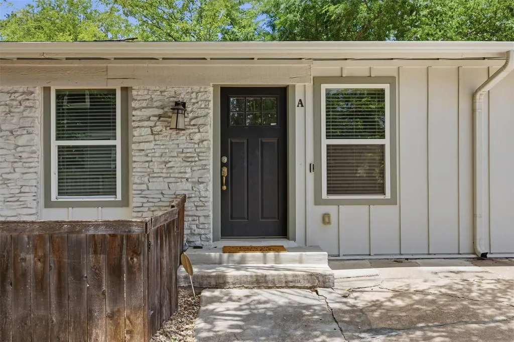 5704 Gloucester Lane Austin TX 78723