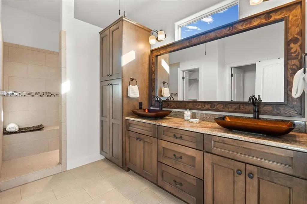 406 Rogart Drive Spicewood TX 78669