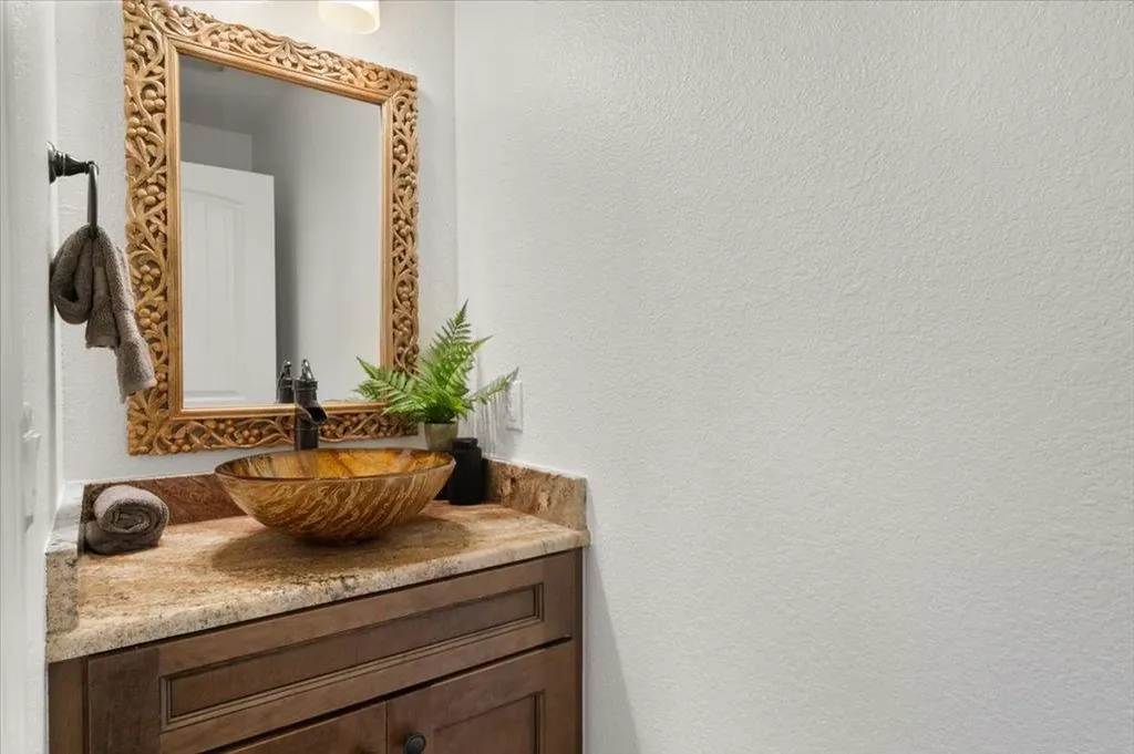 406 Rogart Drive Spicewood TX 78669