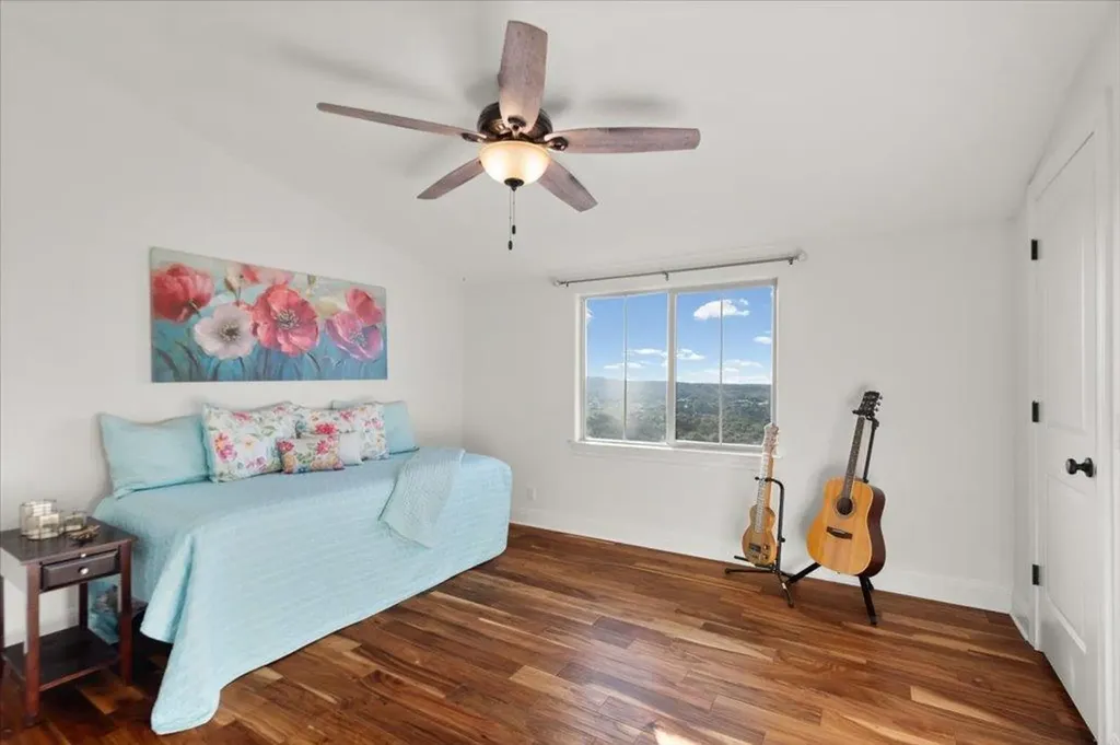 406 Rogart Drive Spicewood TX 78669