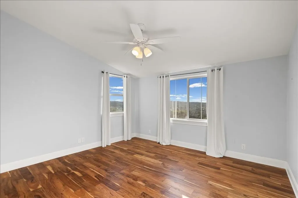 406 Rogart Drive Spicewood TX 78669
